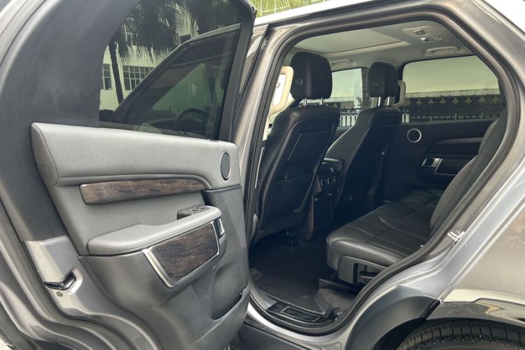 Used Land Rover Discovery 2020 2.0T 30th Anniversary Special Edition Interior 7