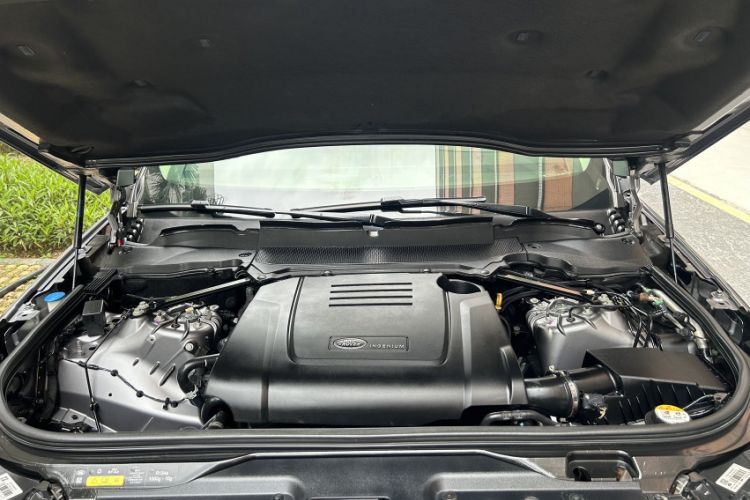 Used Land Rover Discovery 2020 2.0T 30th Anniversary Special Edition Interior 9