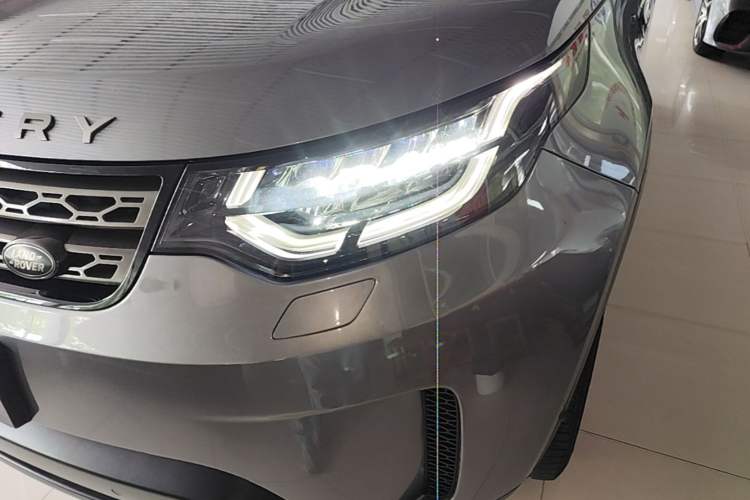 Used Land Rover Discovery 2020 2.0T SE Left Front Headlight