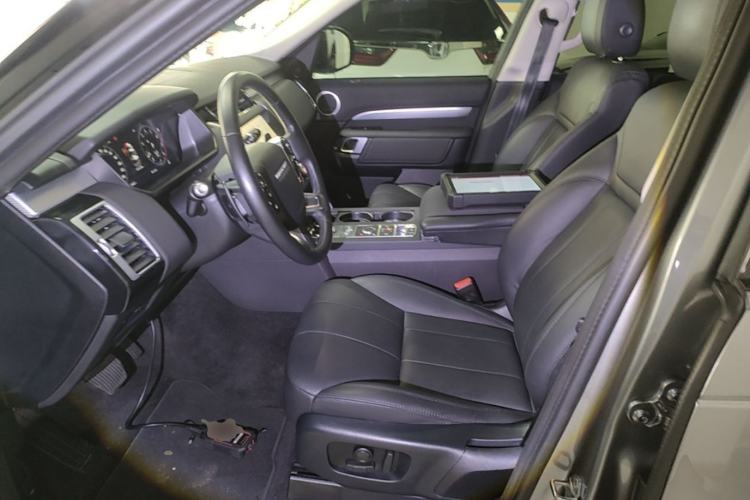 Used Land Rover Discovery 2020 2.0T 30th Anniversary Special Edition Left Front Seat