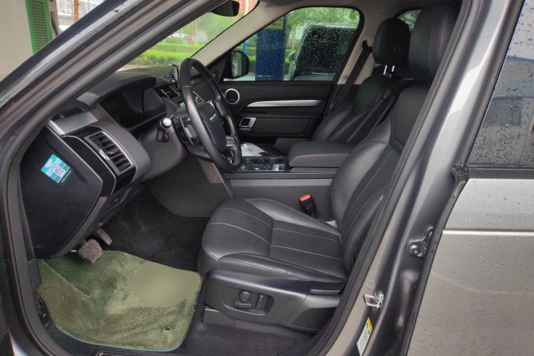 Used Land Rover Discovery 2020 3.0 SC V6 30th Anniversary Special Edition Left Front Seat