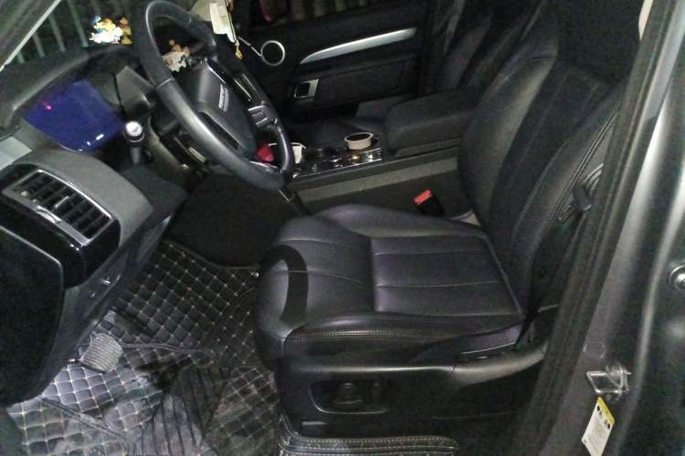 Used Land Rover Discovery 2020 2.0T 30th Anniversary Special Edition Left Front Seat