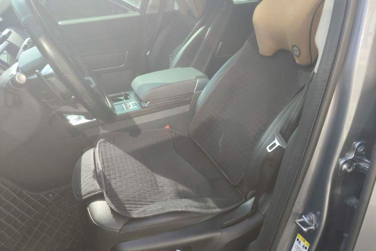Used Land Rover Discovery 2020 3.0 SC V6 SE Left Front Seat