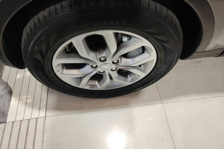 Used Land Rover Discovery 2020 3.0 SC V6 SE Left Front Wheel Hub