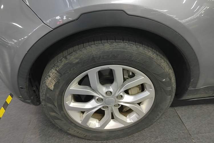 Used Land Rover Discovery 2020 3.0 SC V6 SE Left Front Wheel Hub