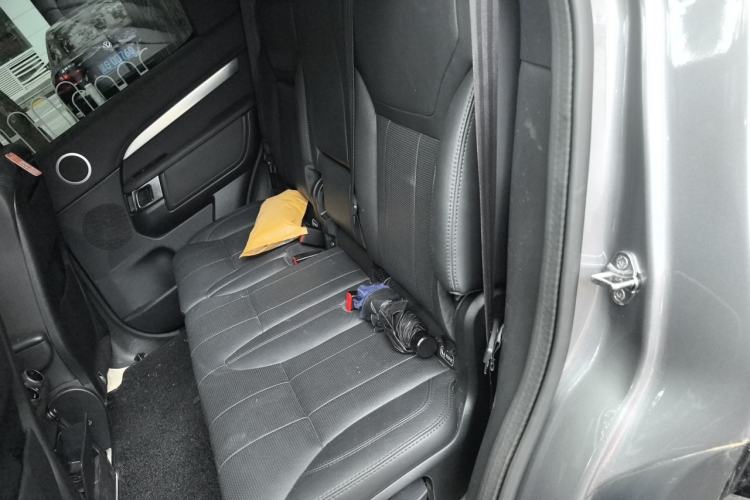 Used Land Rover Discovery 2020 3.0 SC V6 30th Anniversary Special Edition Left Rear Seat