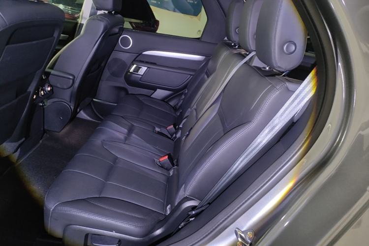 Used Land Rover Discovery 2020 2.0T 30th Anniversary Special Edition Left Rear Seat