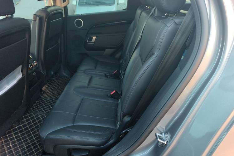 Used Land Rover Discovery 2020 3.0 SC V6 SE Left Rear Seat
