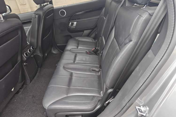 Used Land Rover Discovery 2020 3.0 SC V6 SE Left Rear Seat