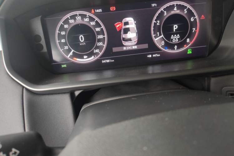 Used Land Rover Discovery 2020 3.0 SC V6 30th Anniversary Special Edition Odometer Close Up