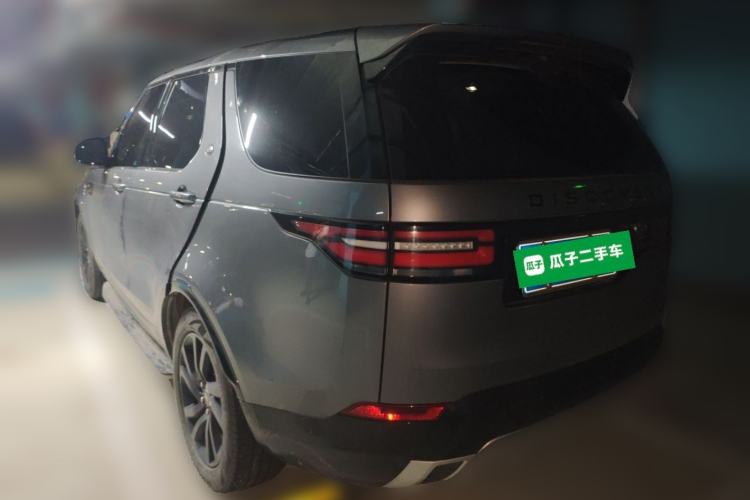 Used Land Rover Discovery 2020 2.0T SE Rear Left 45 Deg