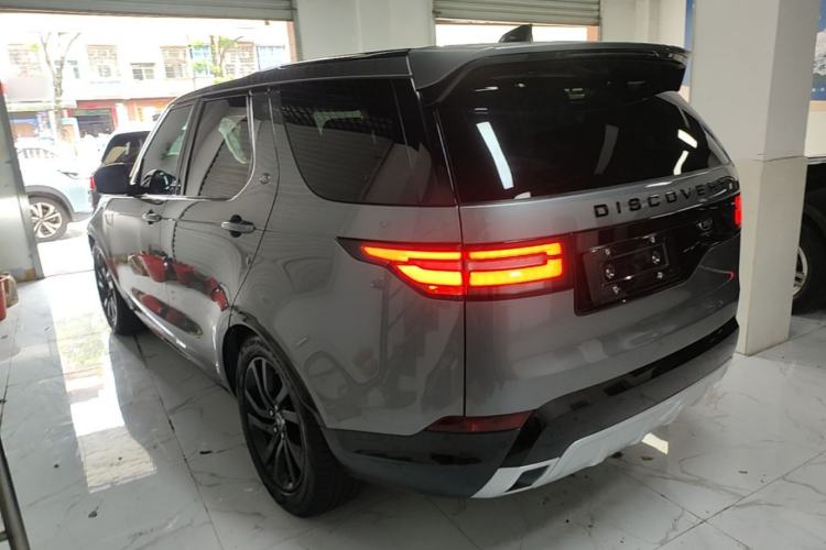 Used Land Rover Discovery 2020 2.0T 30th Anniversary Special Edition Rear Left 45 Deg