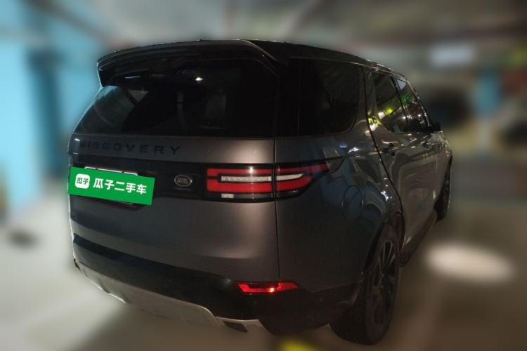 Used Land Rover Discovery 2020 2.0T SE Rear Right 45 Deg