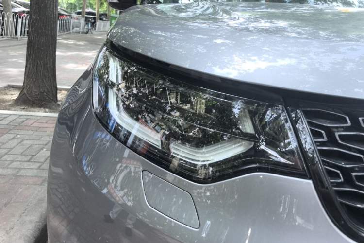 Used Land Rover Discovery 2020 3.0 SC V6 30th Anniversary Special Edition Right Front Headlight