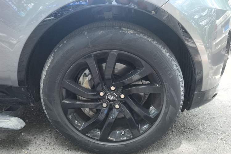 Used Land Rover Discovery 2020 3.0 SC V6 30th Anniversary Special Edition Right Front Wheel Hub