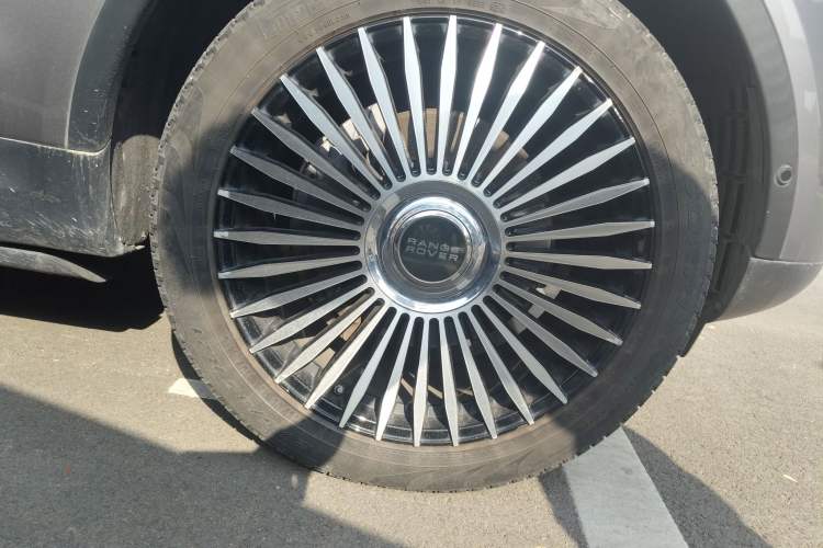 Used Land Rover Discovery 2020 3.0 SC V6 SE Right Front Wheel Hub