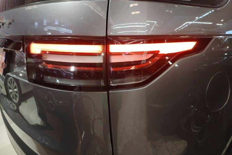 Used Land Rover Discovery 2020 3.0 SC V6 SE Right Rear Taillight