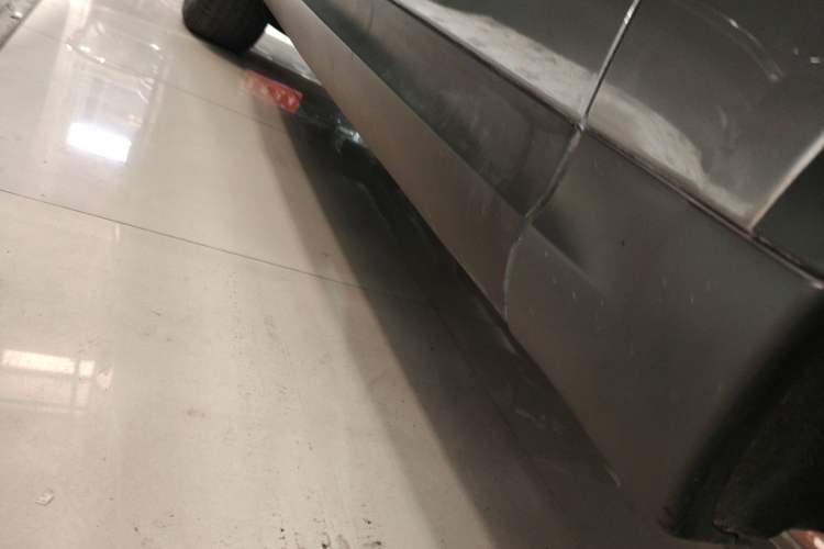 Used Land Rover Discovery 2020 3.0 SC V6 SE Right Side Sill