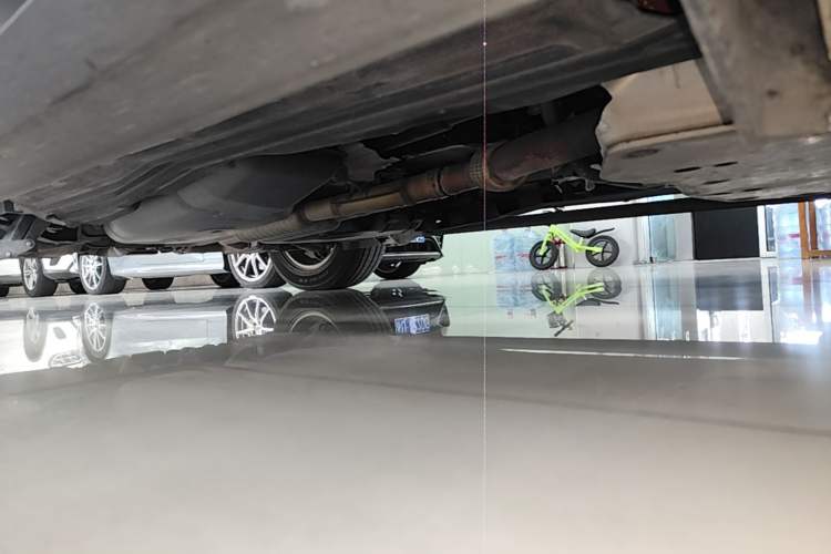 Used Land Rover Discovery 2020 2.0T SE Right Side Sill