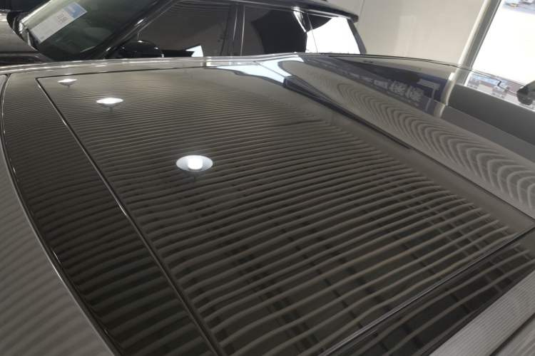 Used Land Rover Discovery 2020 3.0 SC V6 30th Anniversary Special Edition Roof