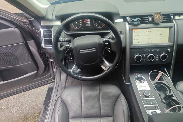 Used Land Rover Discovery 2020 2.0T 30th Anniversary Special Edition Steering Wheel