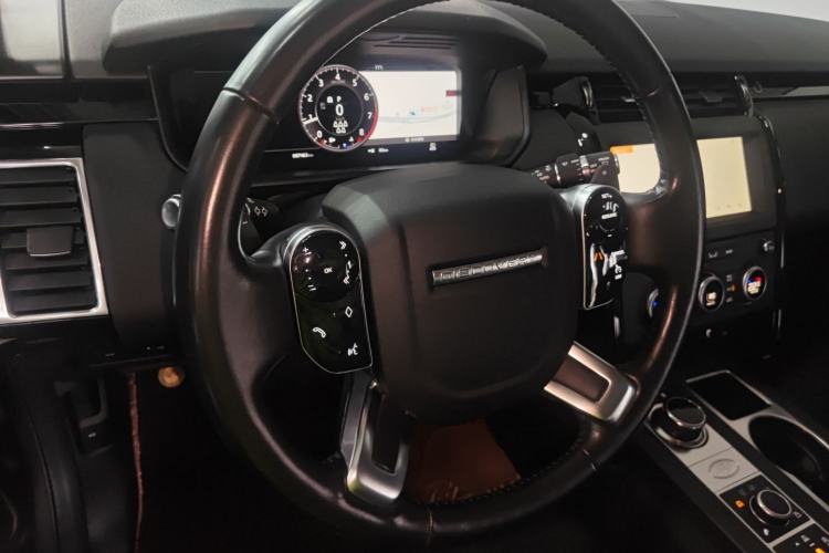 Used Land Rover Discovery 2020 3.0 SC V6 SE Steering Wheel