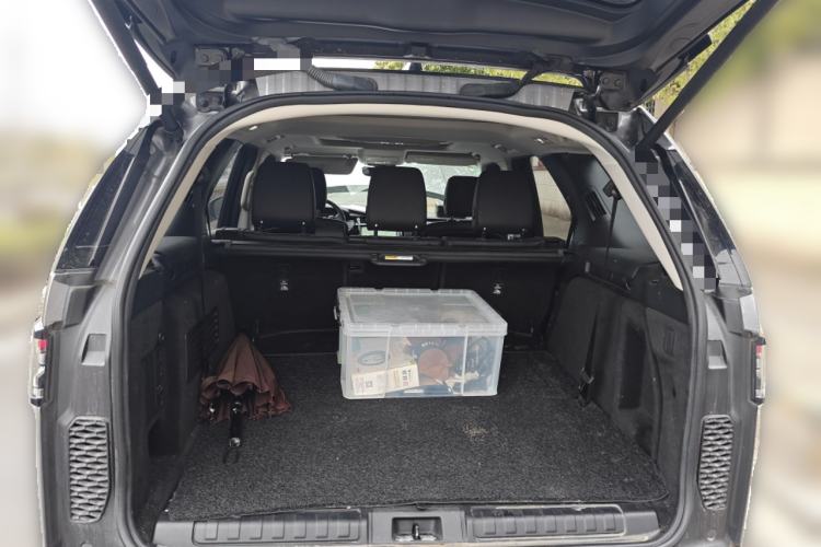Used Land Rover Discovery 2020 3.0 SC V6 SE Trunk