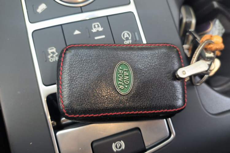 Used Land Rover Discovery 2020 3.0 SC V6 30th Anniversary Special Edition Vehicle Key
