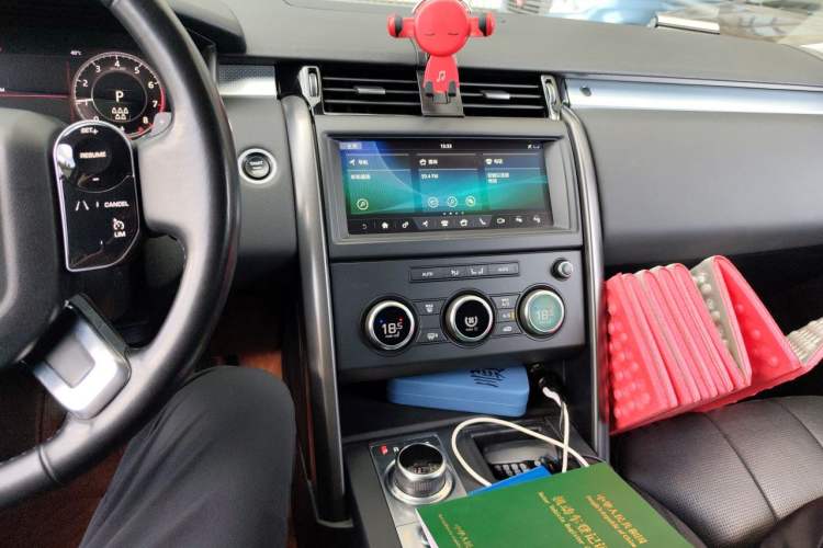 Used Land Rover Discovery 2020 3.0 SC V6 30th Anniversary Special Edition Audio And AC Panel