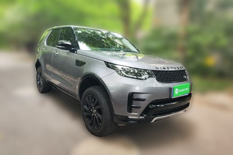 Used Land Rover Discovery 2020 3.0 SC V6 30th Anniversary Special Edition Front Right 45 Deg