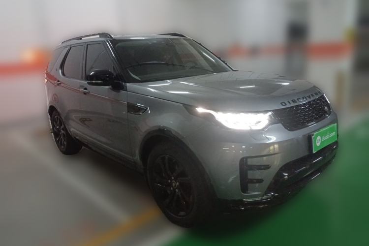 Used Land Rover Discovery 2020 3.0 SC V6 30th Anniversary Special Edition Front Right 45 Deg