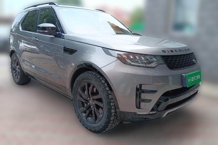 Used Land Rover Discovery 2020 3.0 SC V6 30th Anniversary Special Edition Front Right 45 Deg