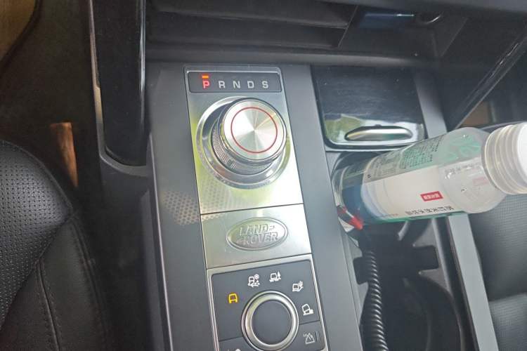 Used Land Rover Discovery 2020 3.0 SC V6 SE Gear Lever
