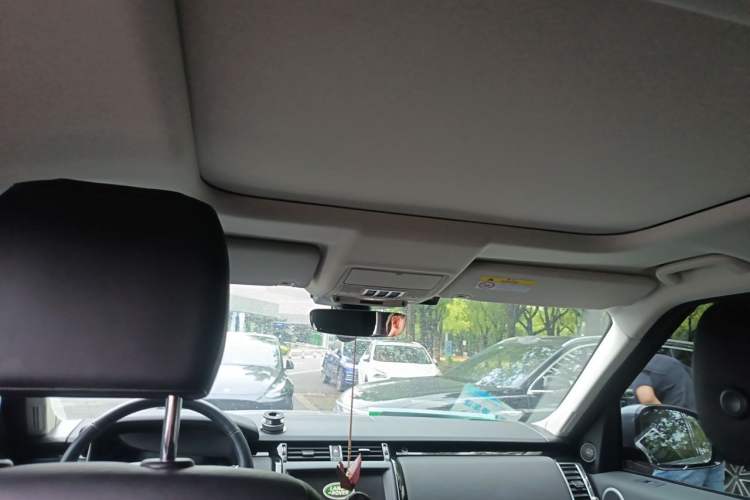 Used Land Rover Discovery 2020 3.0 SC V6 SE Headliner