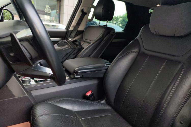 Used Land Rover Discovery 2020 3.0 SC V6 30th Anniversary Special Edition Left Front Seat
