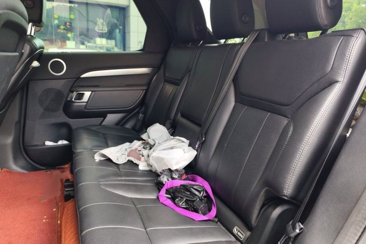 Used Land Rover Discovery 2020 3.0 SC V6 30th Anniversary Special Edition Left Rear Seat