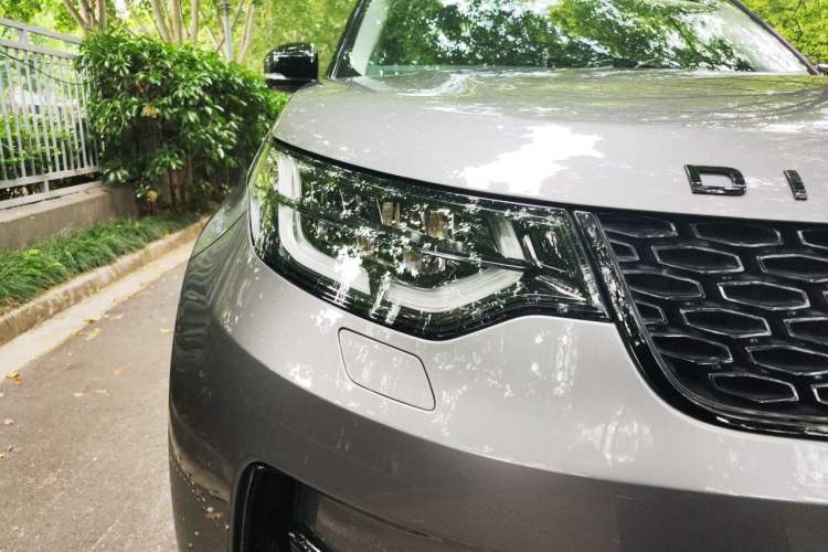 Used Land Rover Discovery 2020 3.0 SC V6 30th Anniversary Special Edition Right Front Headlight