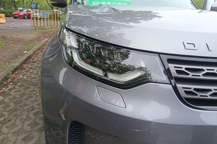 Used Land Rover Discovery 2020 3.0 SC V6 SE Right Front Headlight
