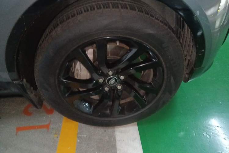 Used Land Rover Discovery 2020 3.0 SC V6 30th Anniversary Special Edition Right Front Wheel Hub