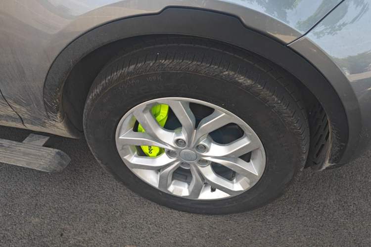 Used Land Rover Discovery 2020 3.0 SC V6 SE Right Front Wheel Hub