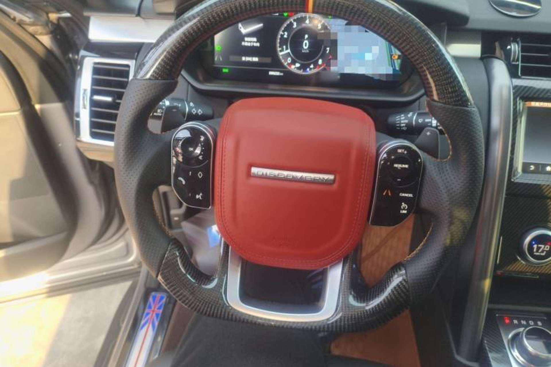 Used Land Rover Discovery 2020 3.0 SC V6 30th Anniversary Special Edition Steering Wheel