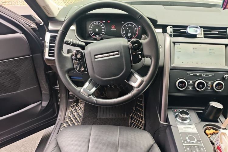 Used Land Rover Discovery 2020 3.0 SC V6 30th Anniversary Special Edition Steering Wheel
