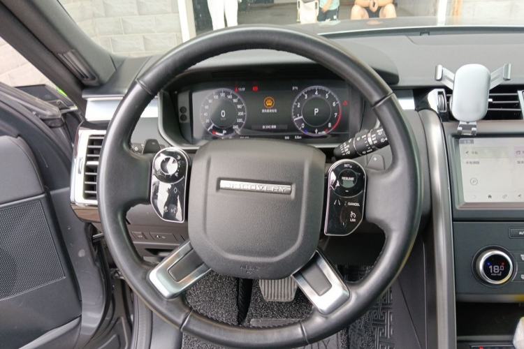 Used Land Rover Discovery 2020 3.0 SC V6 30th Anniversary Special Edition Steering Wheel