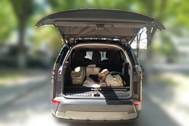 Used Land Rover Discovery 2020 3.0 SC V6 SE Trunk