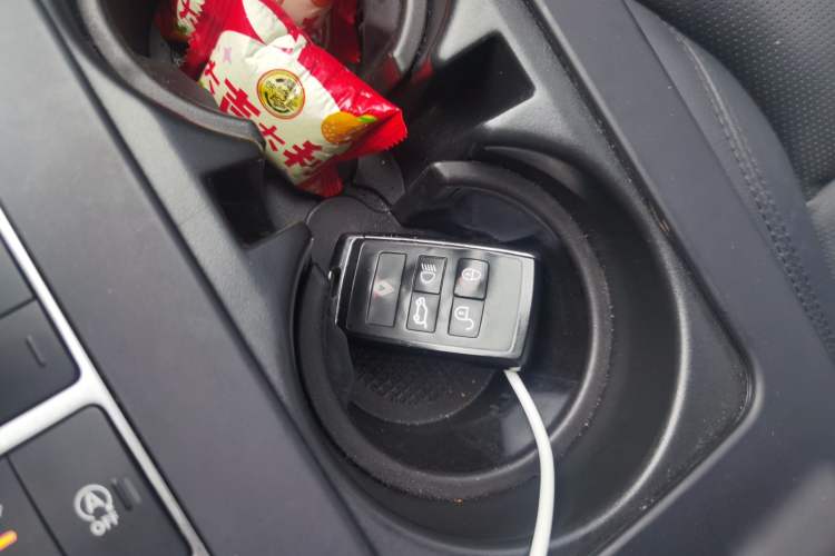 Used Land Rover Discovery 2020 2.0T 30th Anniversary Special Edition Vehicle Key