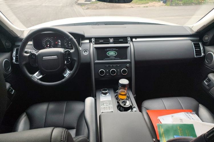 Used Land Rover Discovery 2020 2.0T 30th Anniversary Special Edition Center Console