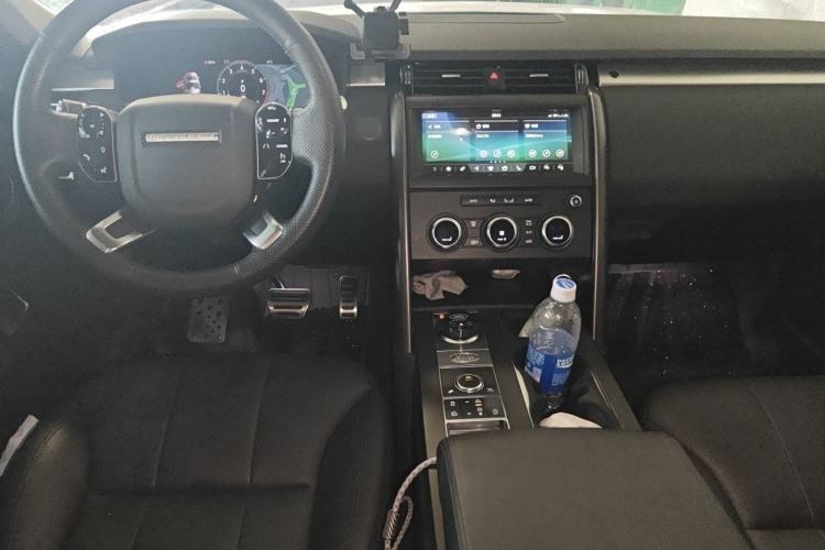 Used Land Rover Discovery 2020 3.0 SC V6 30th Anniversary Special Edition Center Console