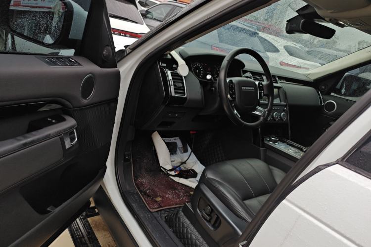 Used Land Rover Discovery 2020 3.0 SC V6 SE Driver Seat