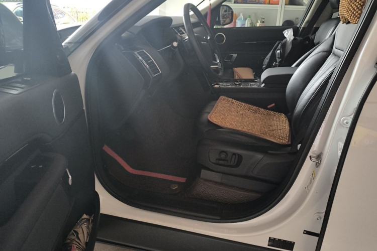 Used Land Rover Discovery 2020 2.0T SE Driver Seat