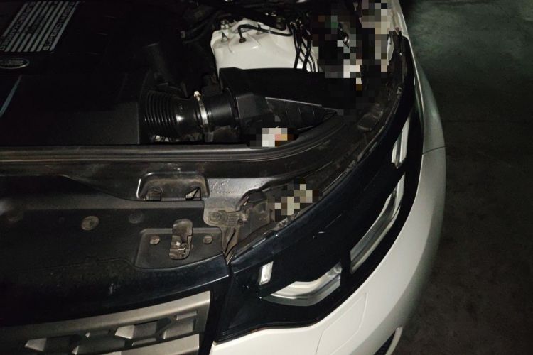 Used Land Rover Discovery 2020 3.0 SC V6 SE Engine Bay Left